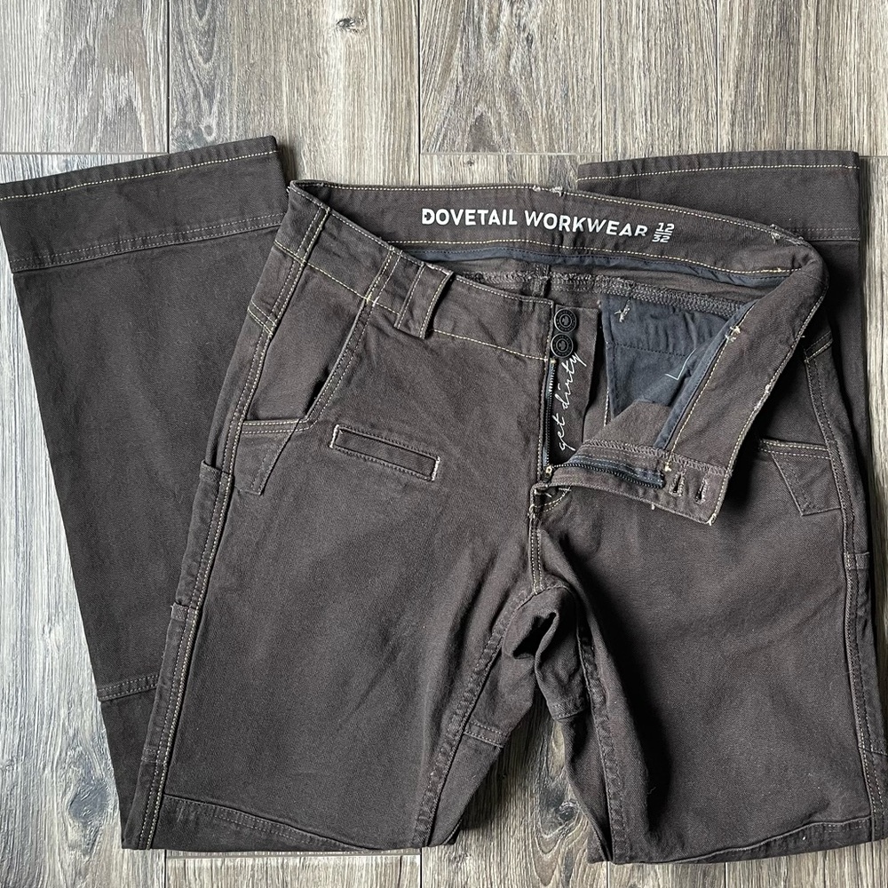 Dovetail Workwear Day Construct Jeans
Brown Color Size 12 Inseam 32